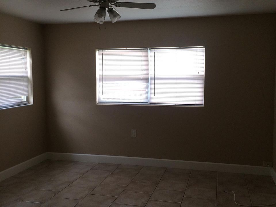 1st image of 2908 Sanka Dr