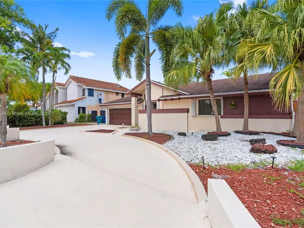 20511 NE 7th Ct, Miami, FL 33179