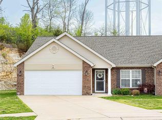 45 Parkville Ln, Festus, MO 63028