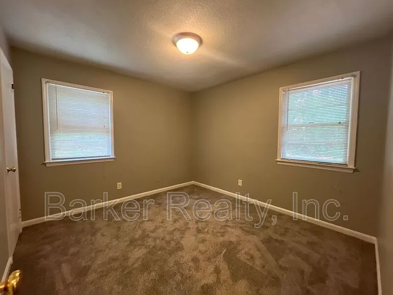 3917 Greenleaf St #A — Photo 4