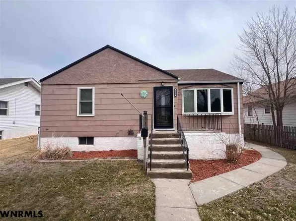 2113 Avenue G, Scottsbluff, NE 69361