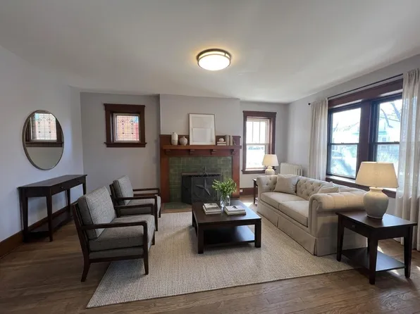 1015 College Ave, Racine, WI 53403