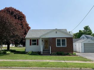 26 Monroe Pkwy, Massena, NY 13662