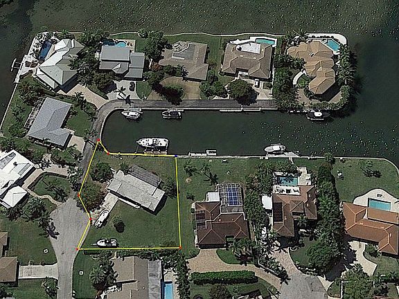 2nd image of 1711 Baywood Way