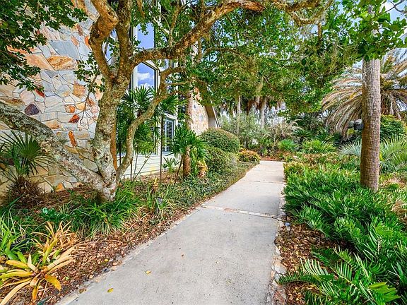 2nd image of 6519 SW 37th Way