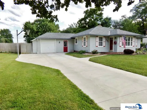 207 E Endicott St, Plymouth, NE 68424
