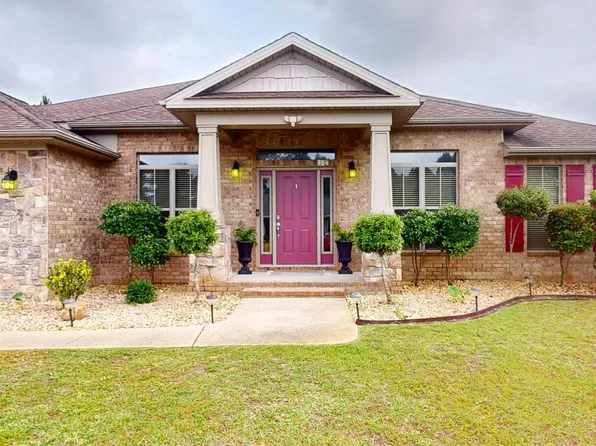 7445 Brevard St, Navarre, FL 32566