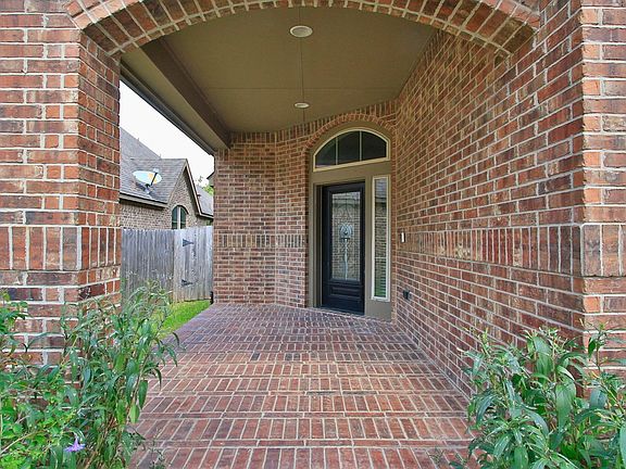 3rd image of 3047 Sandstone Creek Ln