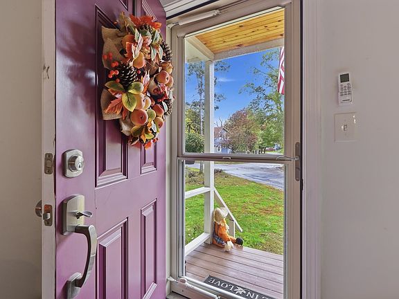 5th image of 22 Gray Avenue