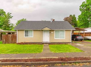 305 7th Ave, Sweet Home, OR 97386