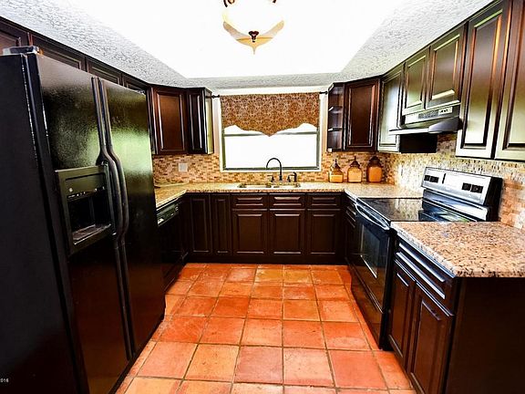 3rd image of 360 Ocean Spray Ave