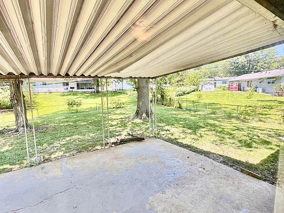2nd image of 11665 Fox Hall Ln