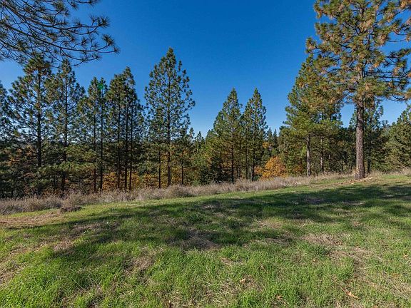 3rd image of 271 Sierra Madre Rd