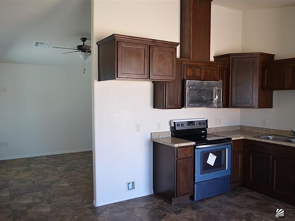 3rd image of 170 N Escamilla Ct