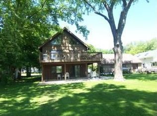838 Inlet Shore Dr, Delavan, WI 53115