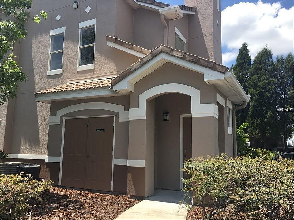 1st image of 18046 Villa Creek Dr