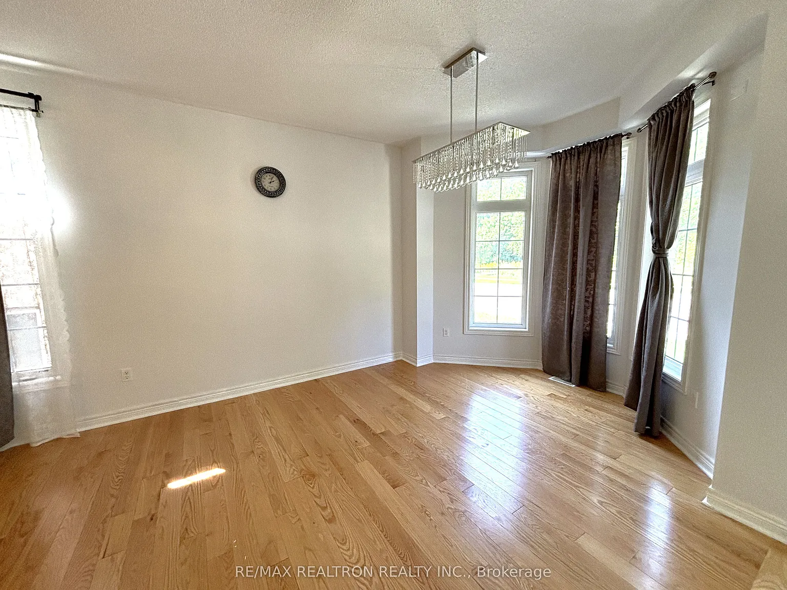 4 bed, $3,800 — Photo 4