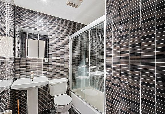 5th image of 7 W 108th St APT 1A