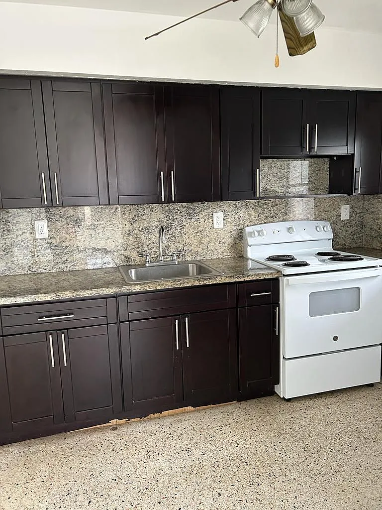 2 bed, $1,600 — Photo 1