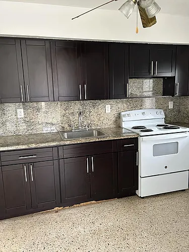 575 SW 57th Ave #3 Photo 1