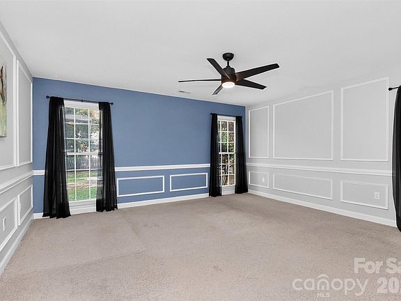 3rd image of 4015 Thistledown Ct