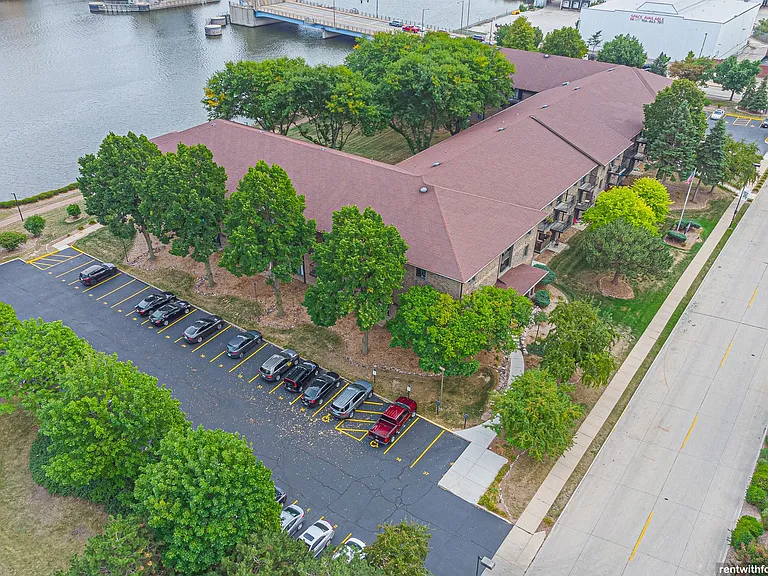 The Edge Community - 100 W. Walnut St. — Photo 20