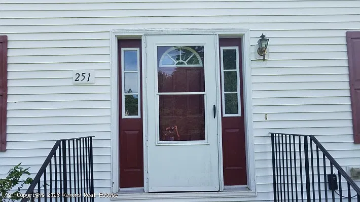 4 bed, 2.5 bath, 2080 sqft, $2,425 — Photo 1