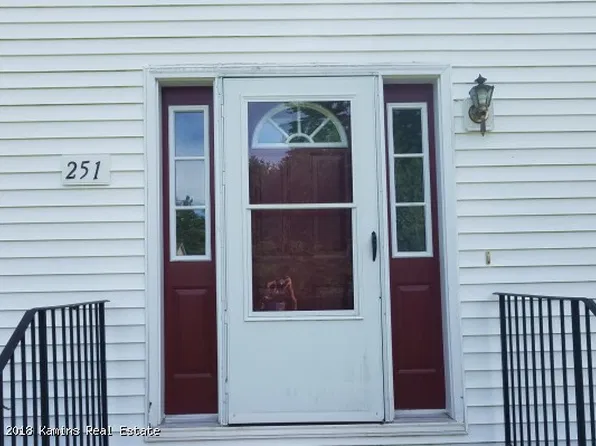 251 Green Ave, Belchertown, MA 01007