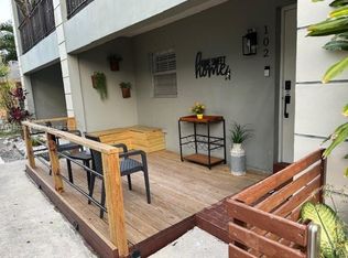 2452 Taylor St, Hollywood, FL 33020