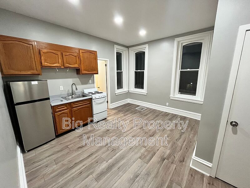 1st image of 13 2nd Ave APT A
