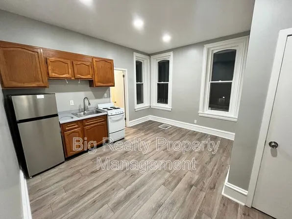 13 2nd Ave APT A, Royersford, PA 19468