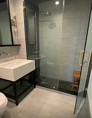 1st image of 557 4th Ave #910