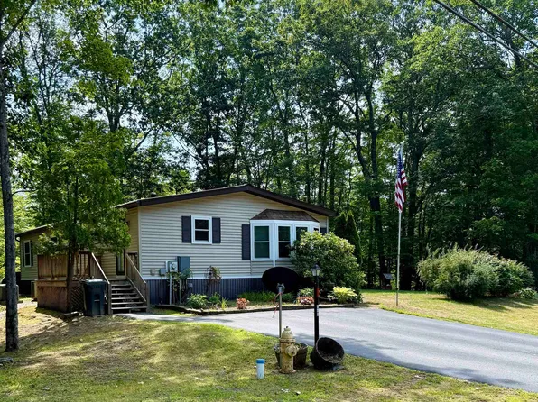 141 Redwood Road, Loudon, NH 03307