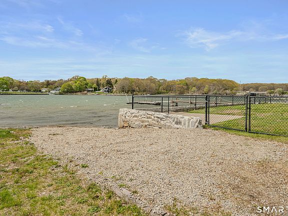 5th image of 224 Shore Road