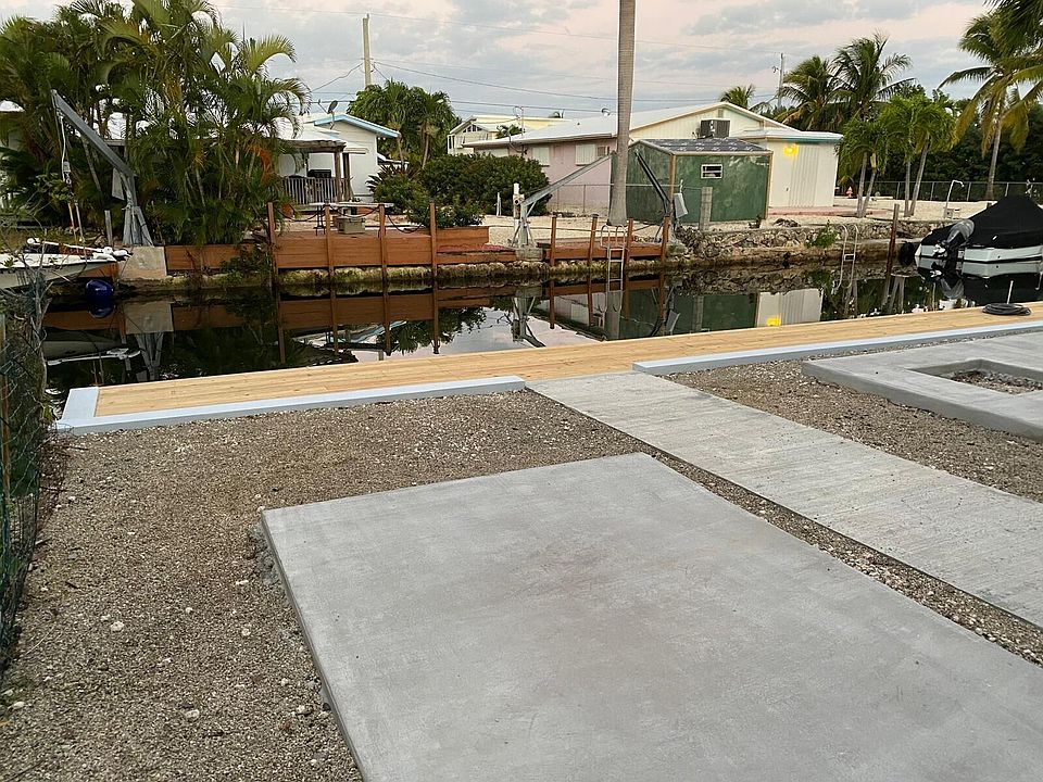 1st image of 3610 S Seas St