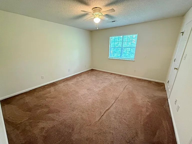104 Benin Ct #B — Photo 29