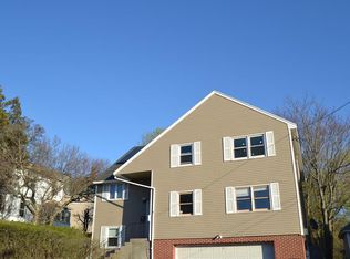 9 Grove St, Lawrence, MA 01841