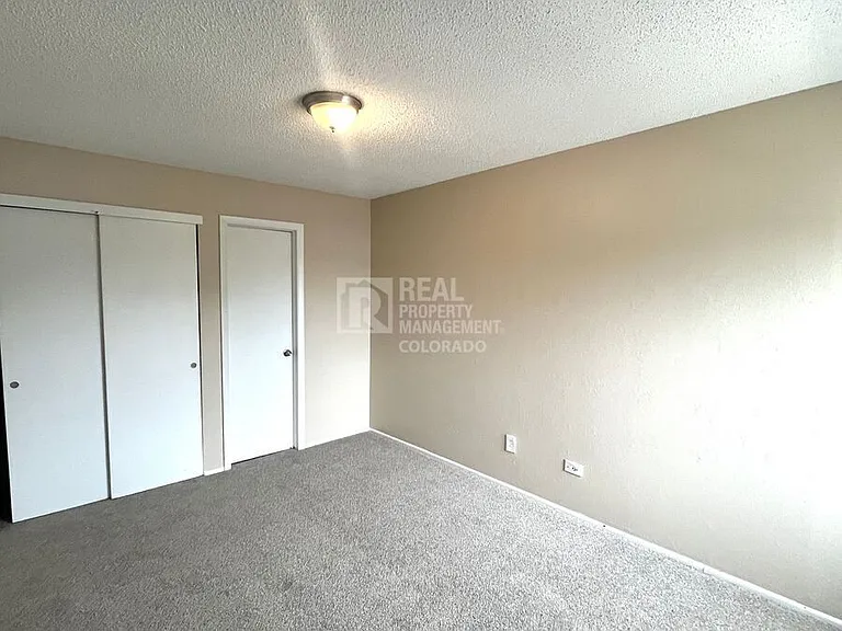 3005 E Fountain Blvd — Photo 8