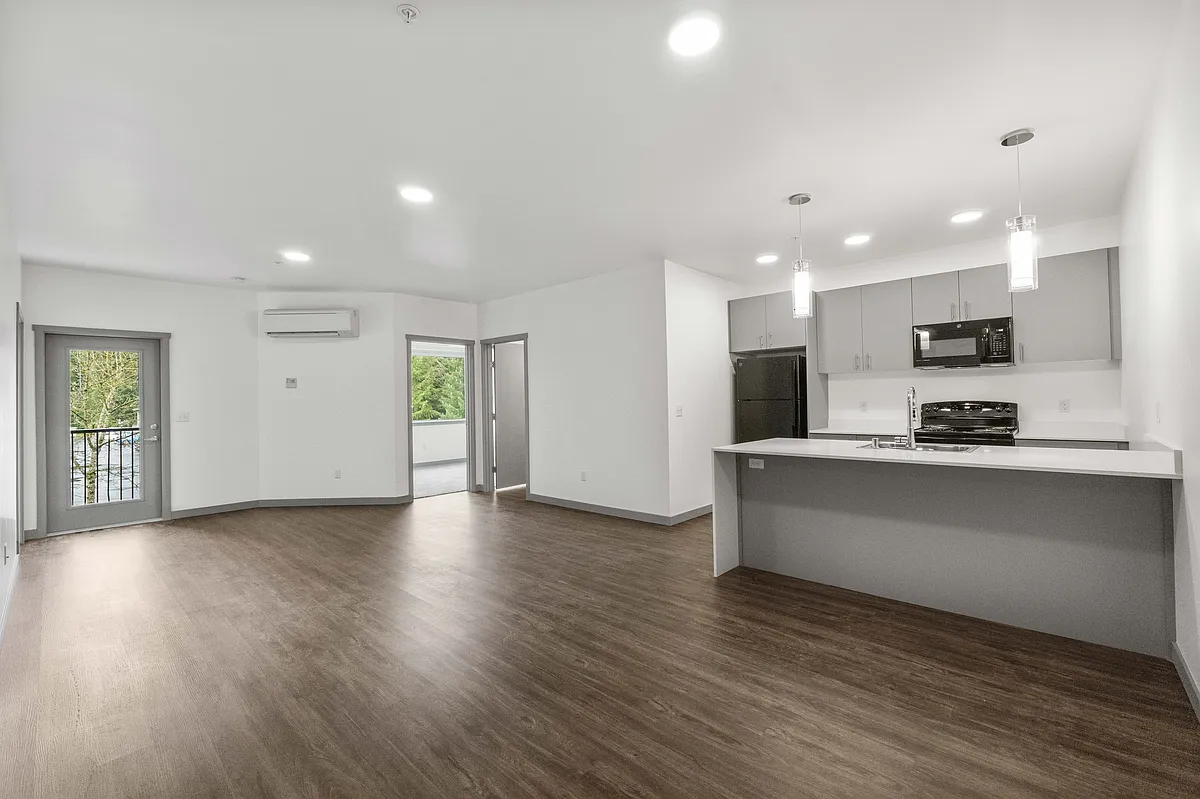 Floor plan 2 Bed 2 Bath (B)