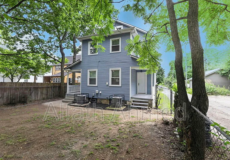 1770 Kent St — Photo 22