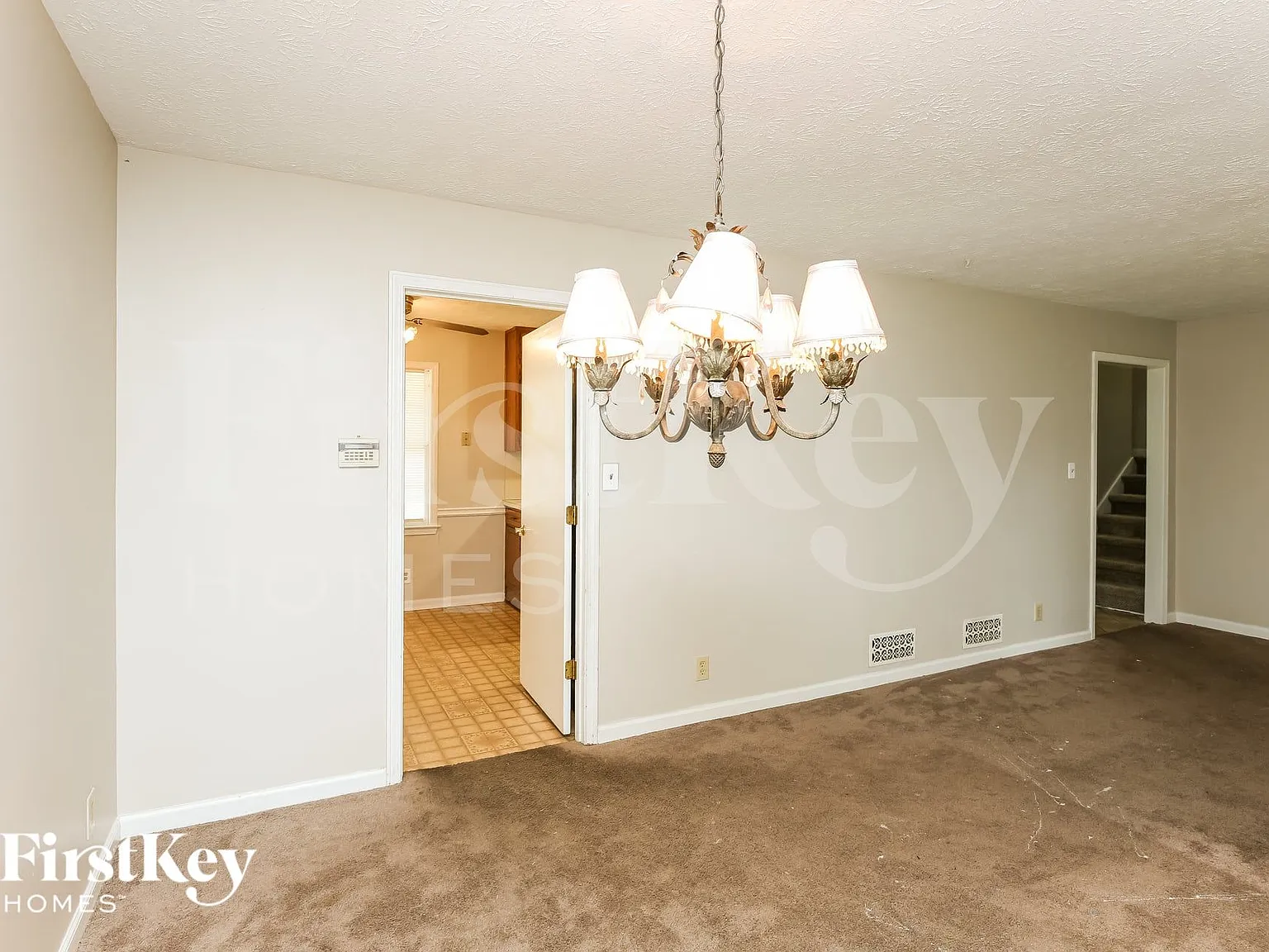 4 bed, 3.0 bath, 2118 sqft, $2,255 — Photo 4