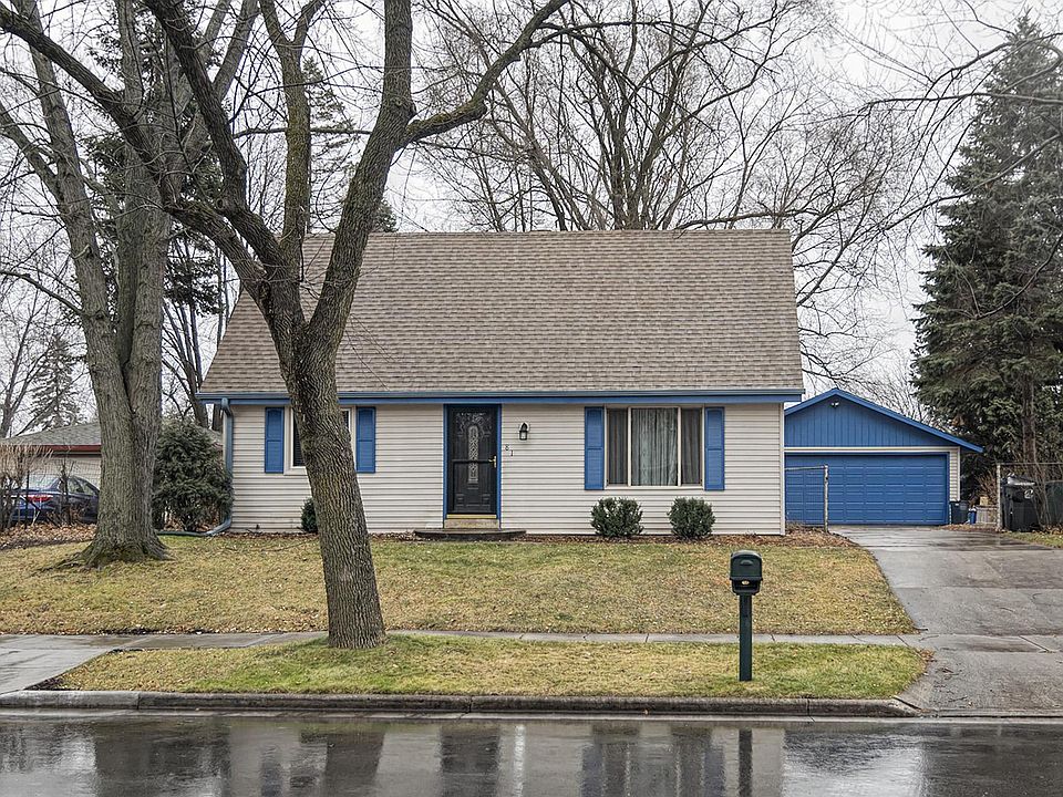 1st image of 813 Mulberry Ln
