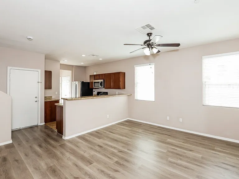 967 Wembly Hills Pl — Photo 5