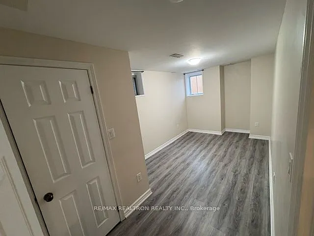 1139 Farmstead Dr #LOWER — Photo 6