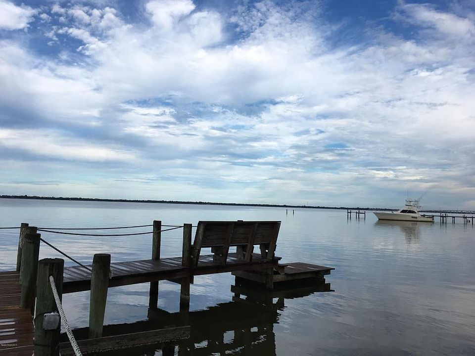 1st image of 4031 Indian River Dr #0