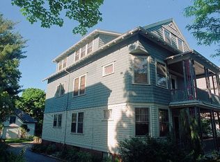 90 Larch St, Providence, RI 02906