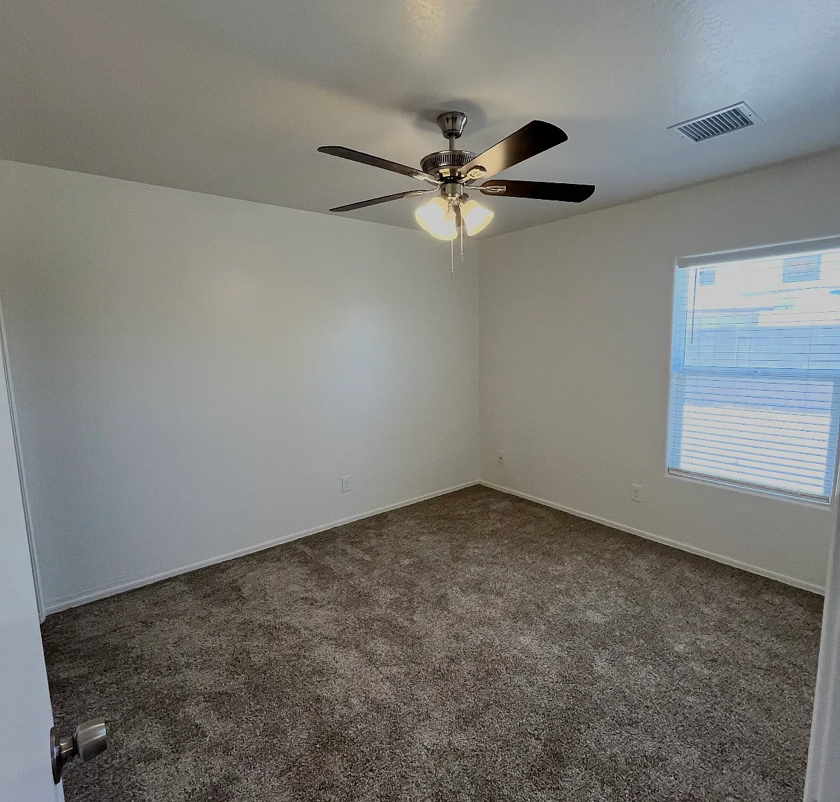 2 bed, 805 sqft, $1,150 — Photo 3