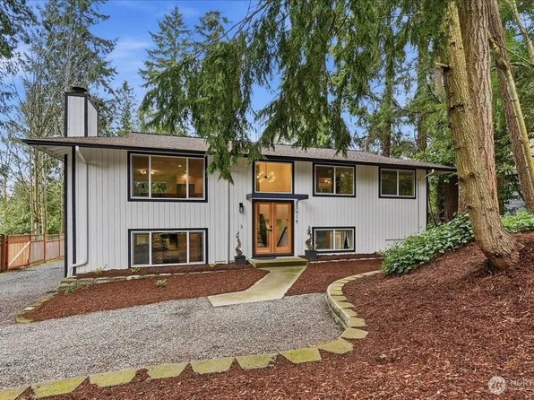 23018 35th Avenue W, Brier, WA 98036