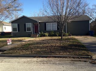 1424 Neal St, Navasota, TX 77868