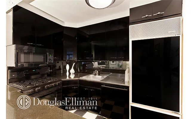 Sold by Douglas Elliman | media 4